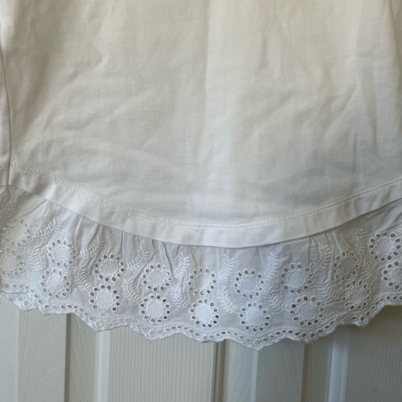 J by J Crew 3/4 sleeves white t shirt with lace bottom - Picture 2 of 11